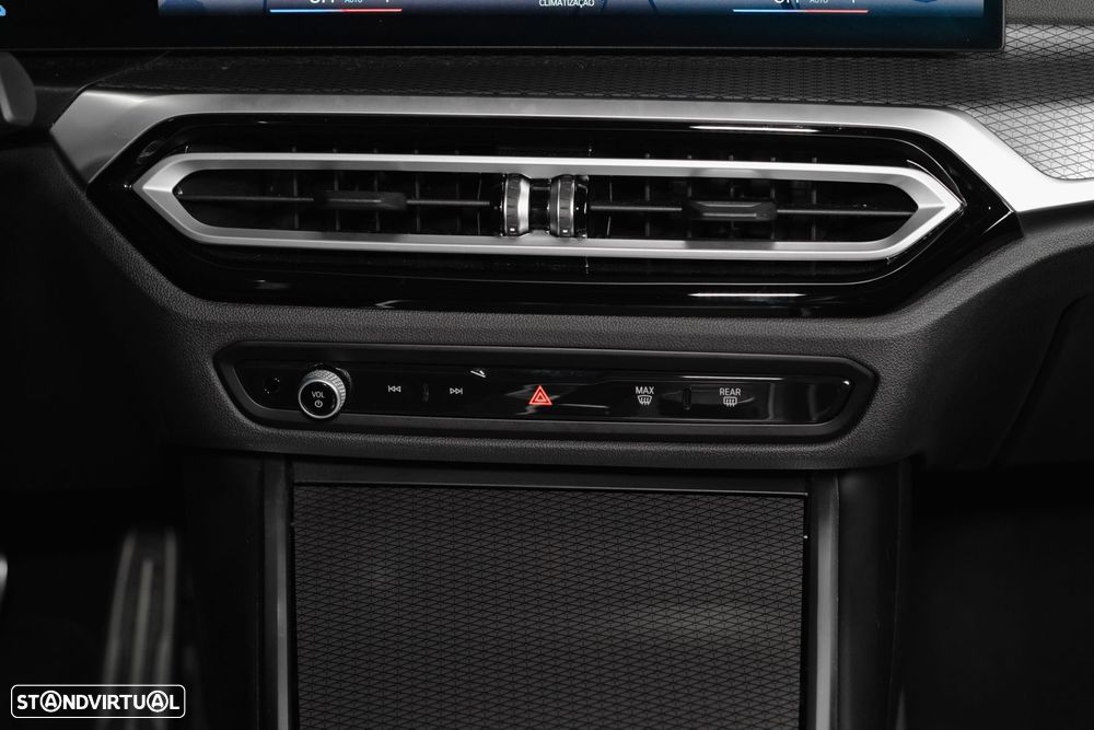 BMW 320 e Pack M Auto - 41