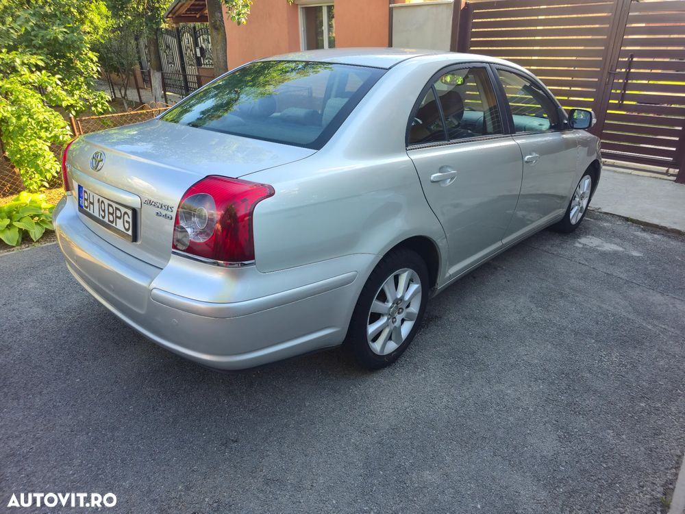 Toyota Avensis 2.0 D-4D Station Executive - 5