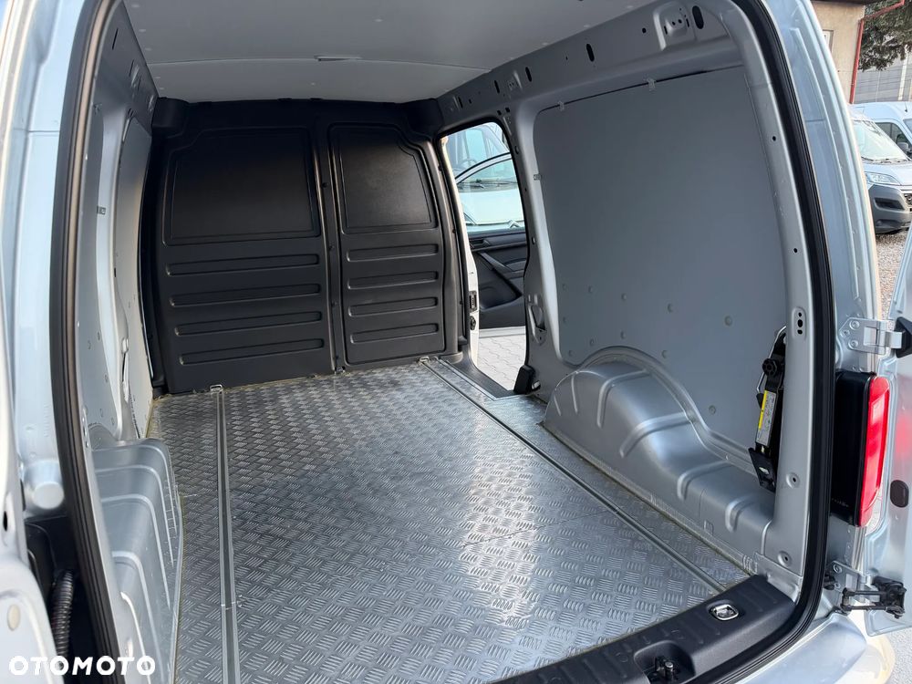 Volkswagen Caddy - 39