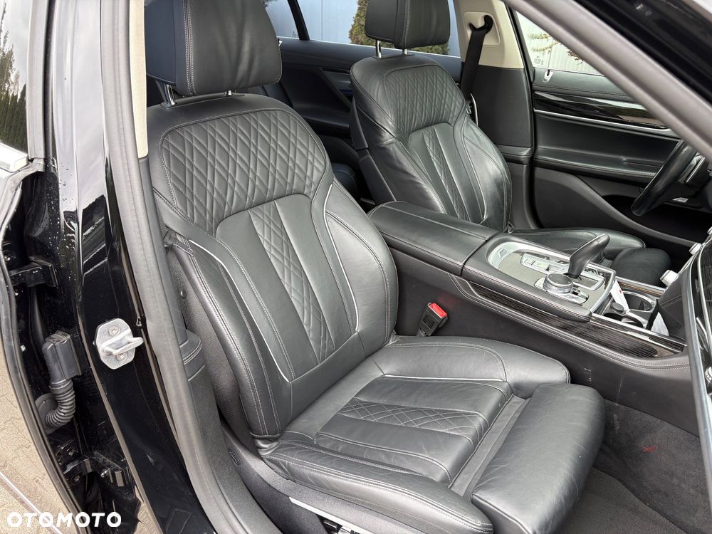 BMW Seria 7 750Li Edition Exclusive - 18