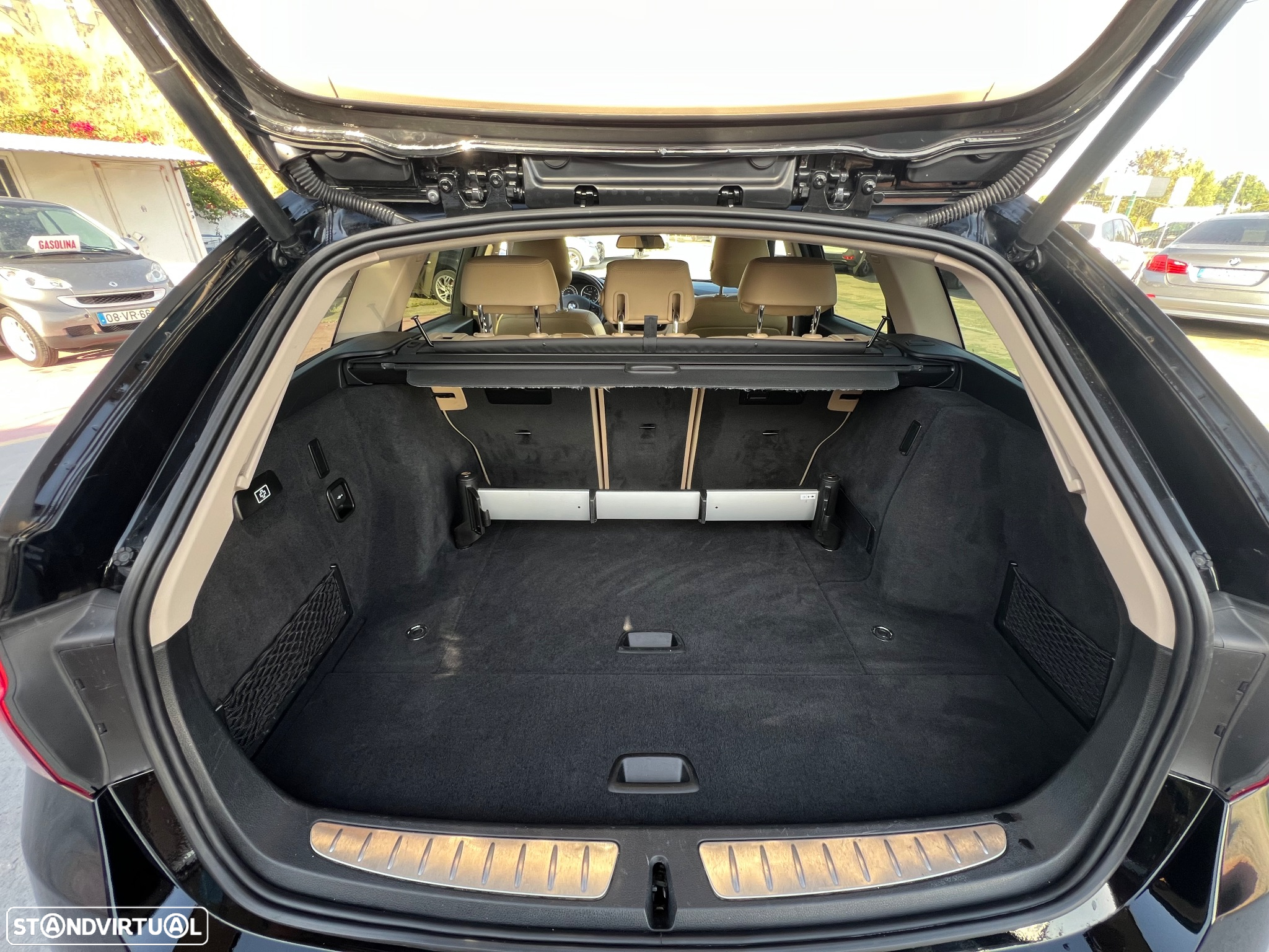 BMW 318 d Touring Advantage Auto - 11