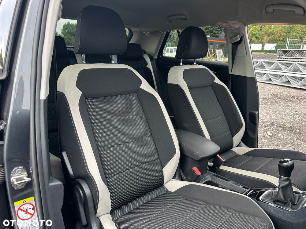 Volkswagen T-Roc - 27