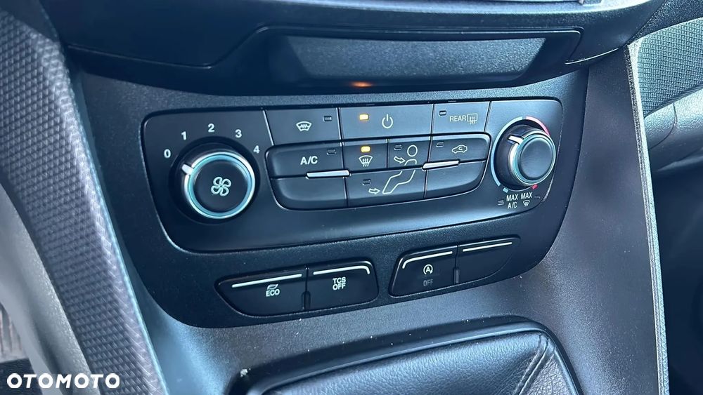 Ford Transit Connect - 14