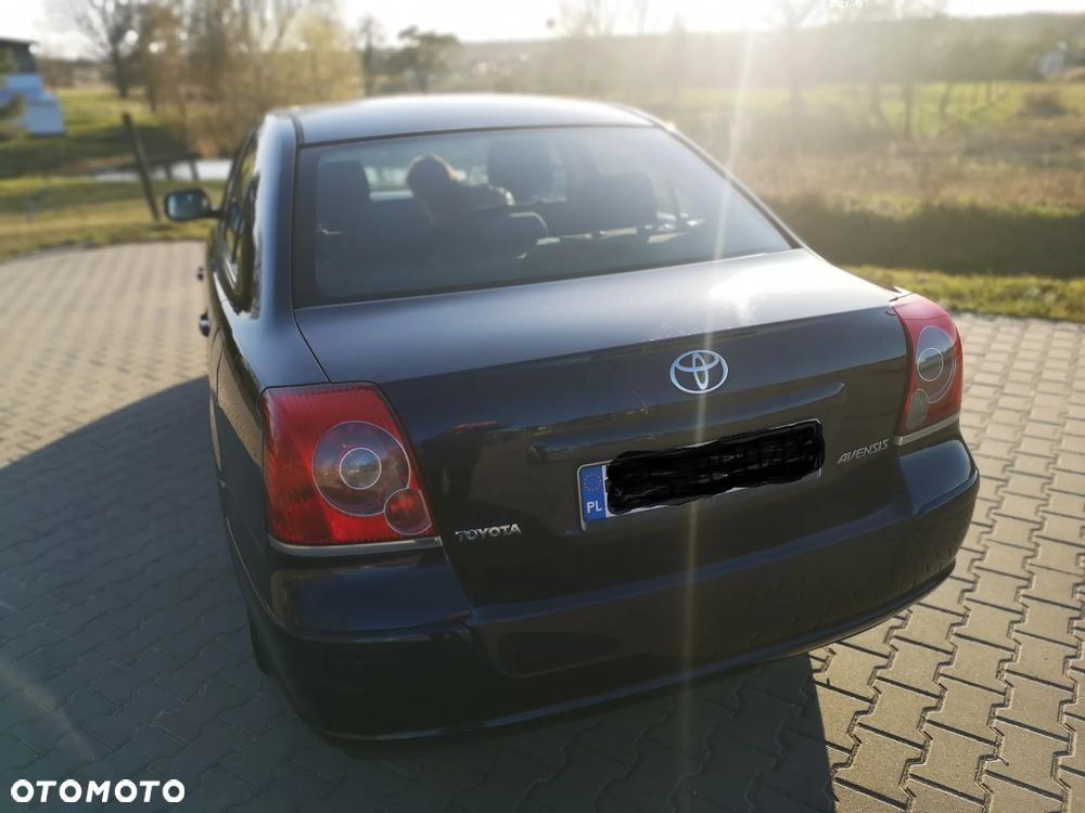 Toyota Avensis 1.8 VVT-i Sol - 7