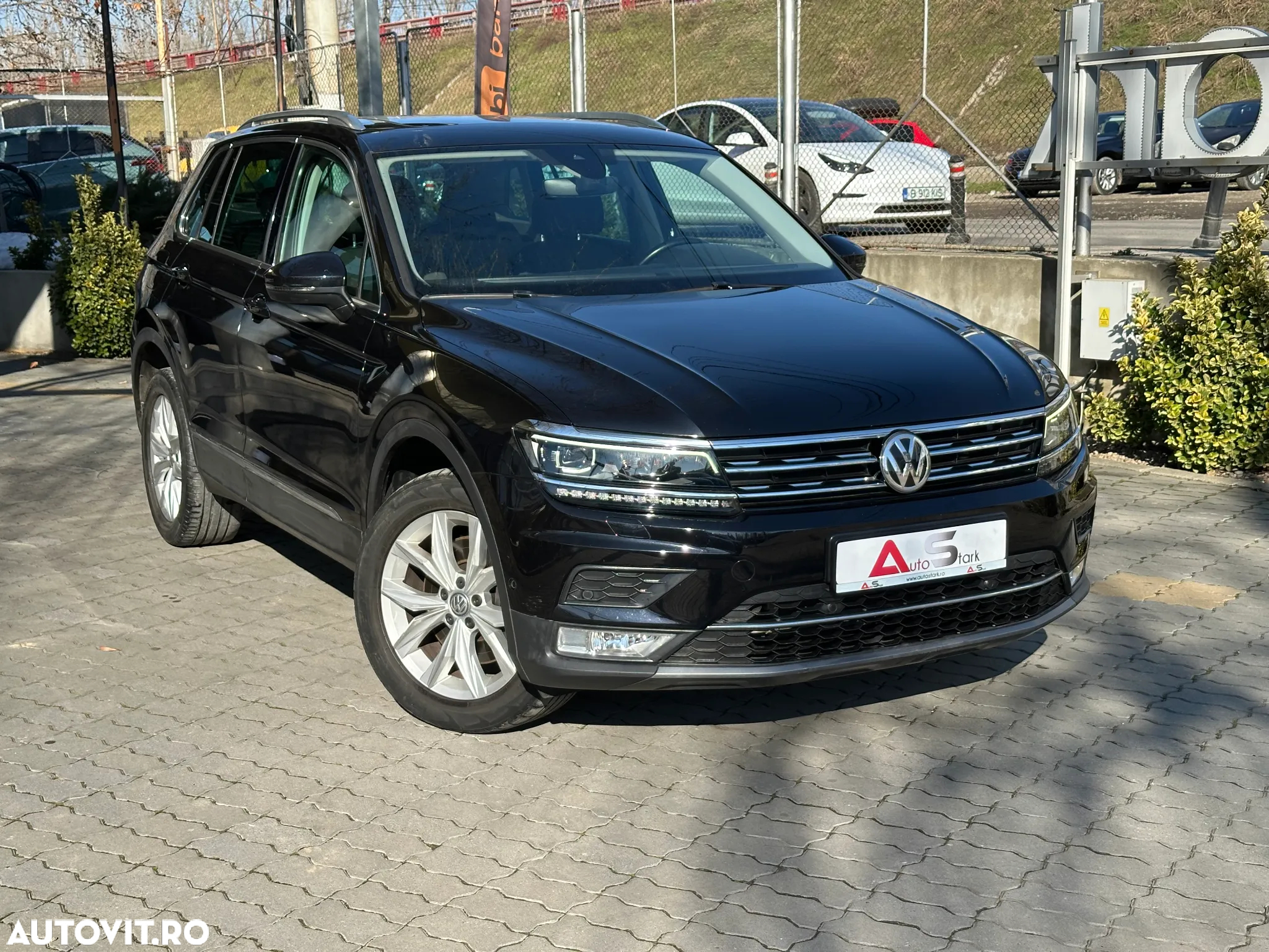 Volkswagen Tiguan 2.0 TDI 4Mot DSG Highline - 3