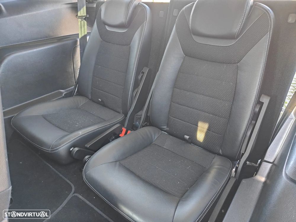 Ford S-Max 2.0 TDCi Titanium 7L - 13