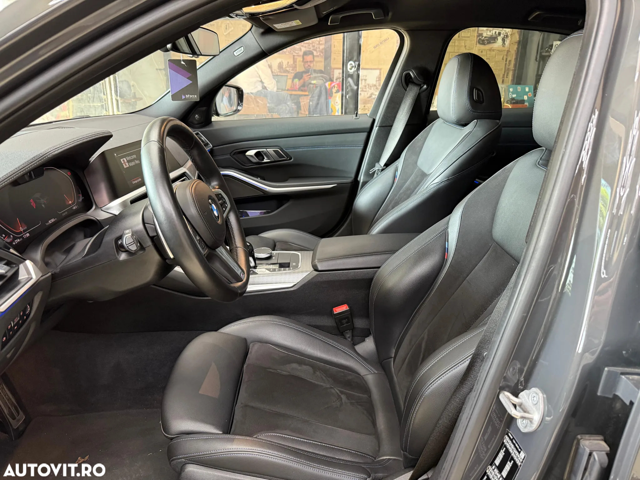 BMW Seria 3 330i xDrive Aut. M Sport - 25