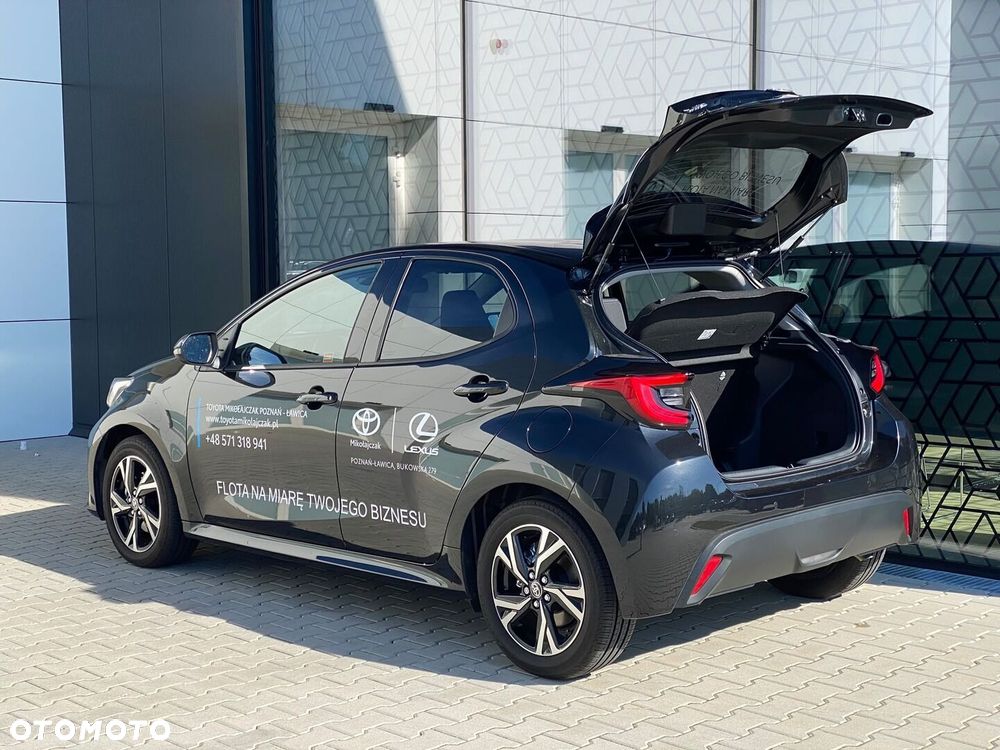 Toyota Yaris Hybrid 1.5 Style - 32