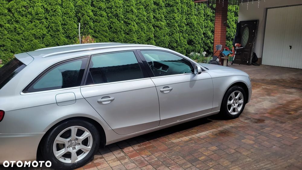Audi A4 Avant - 8