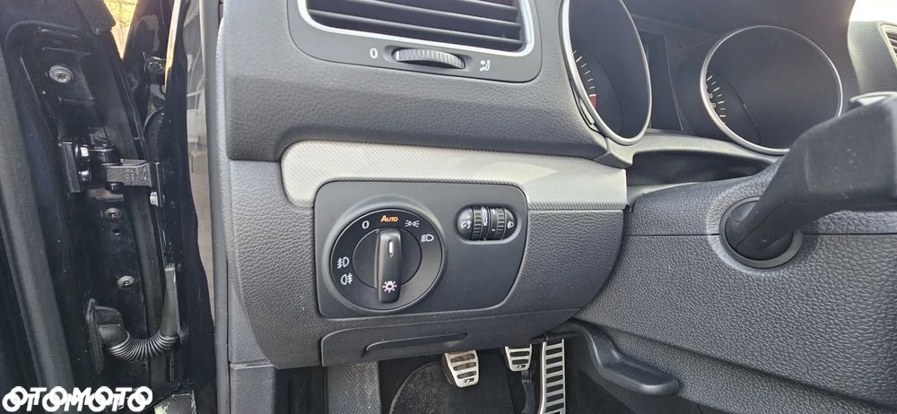 Volkswagen Golf 1.6 TDI DPF BlueMotion Technology MATCH - 15