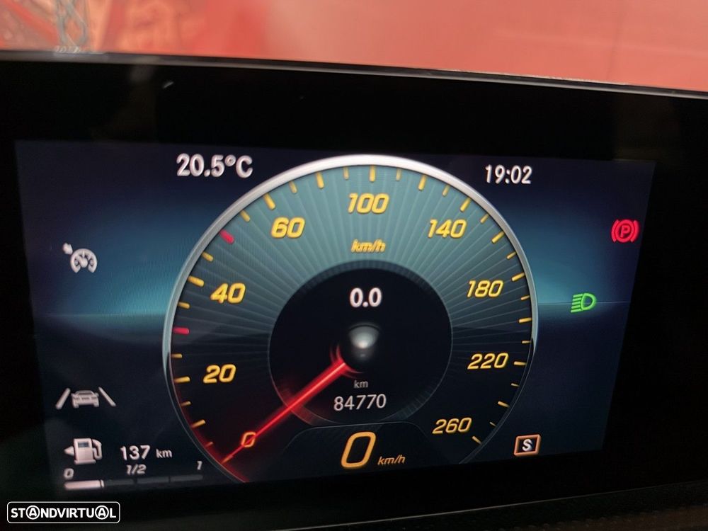 Mercedes-Benz A 180 Advanced AMG Line - 21