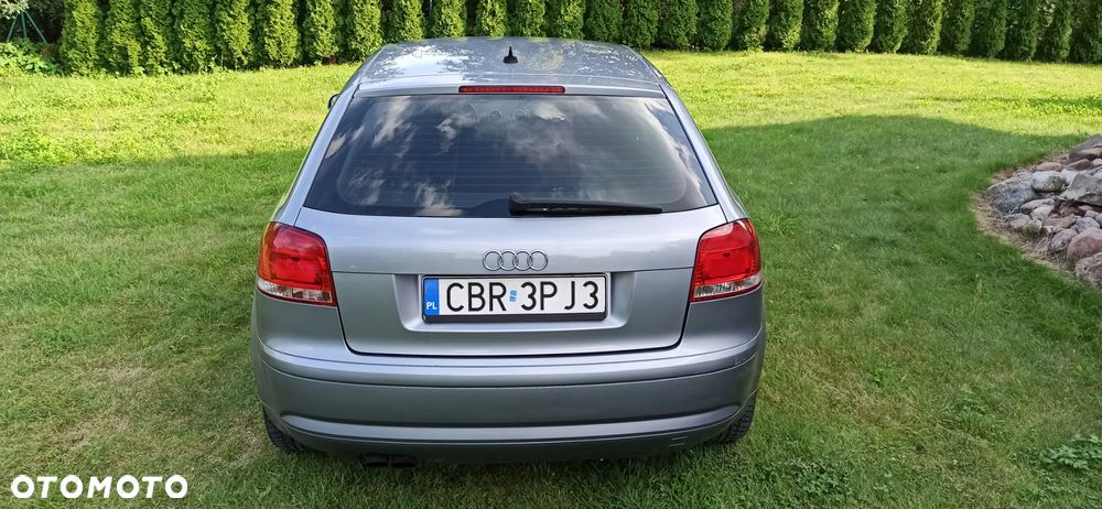 Audi A3 2.0 TDI Attraction - 4