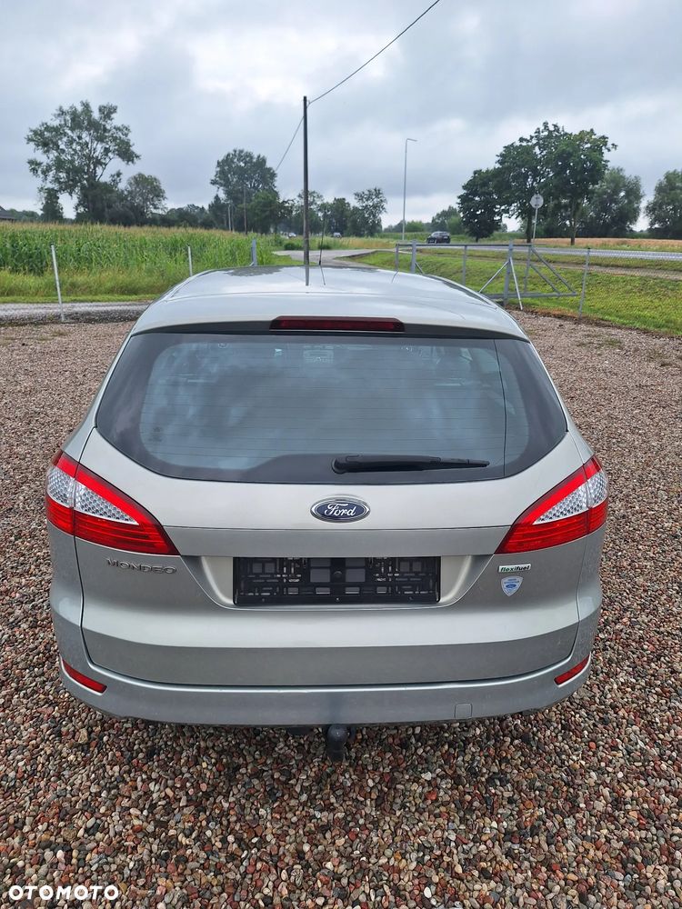 Ford Mondeo 2.0 Ghia Executive - 33