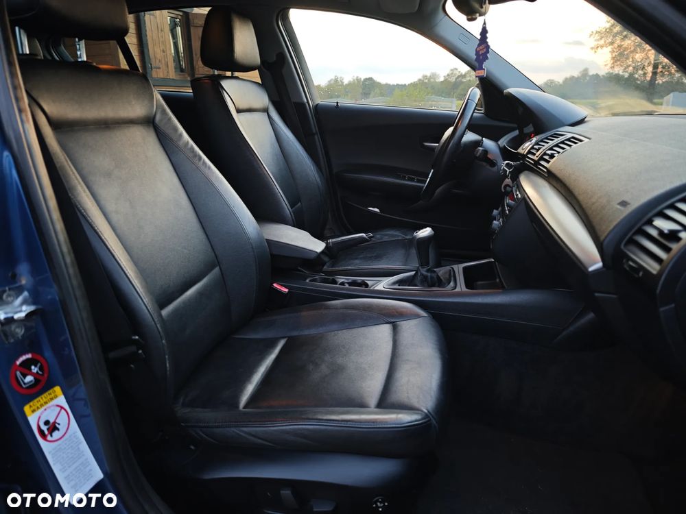 BMW X1 sDrive18i - 12