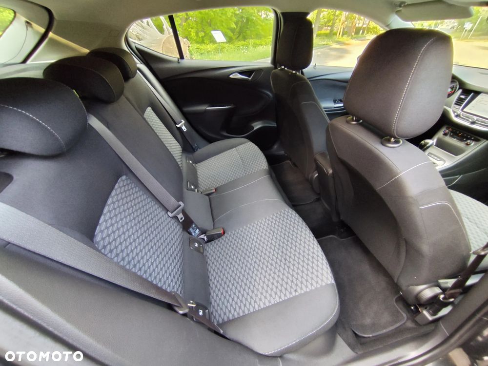 Opel Astra 1.4 Turbo Dynamic - 21