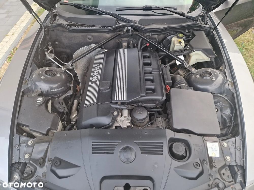 BMW Z4 2.2i - 10