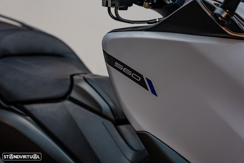 Yamaha TMAX 560 - 13