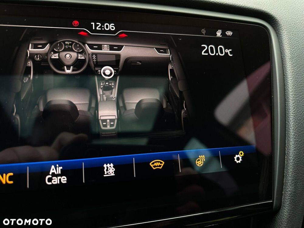 Skoda Octavia 2.0 TSI RS Challenge 245 DSG - 23