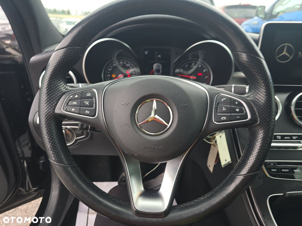Mercedes-Benz Klasa C 300 9G-TRONIC - 10