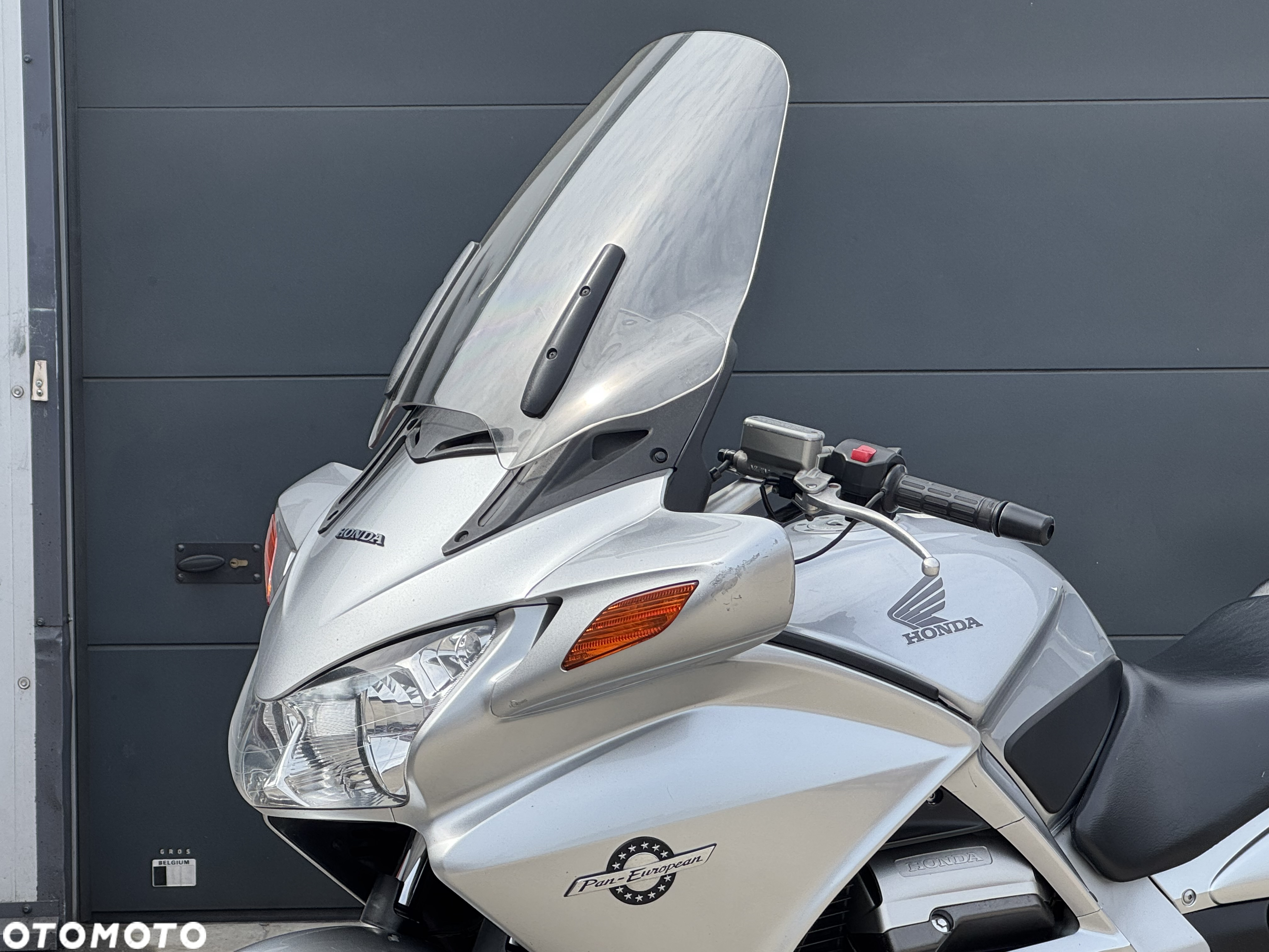 Honda ST - 23