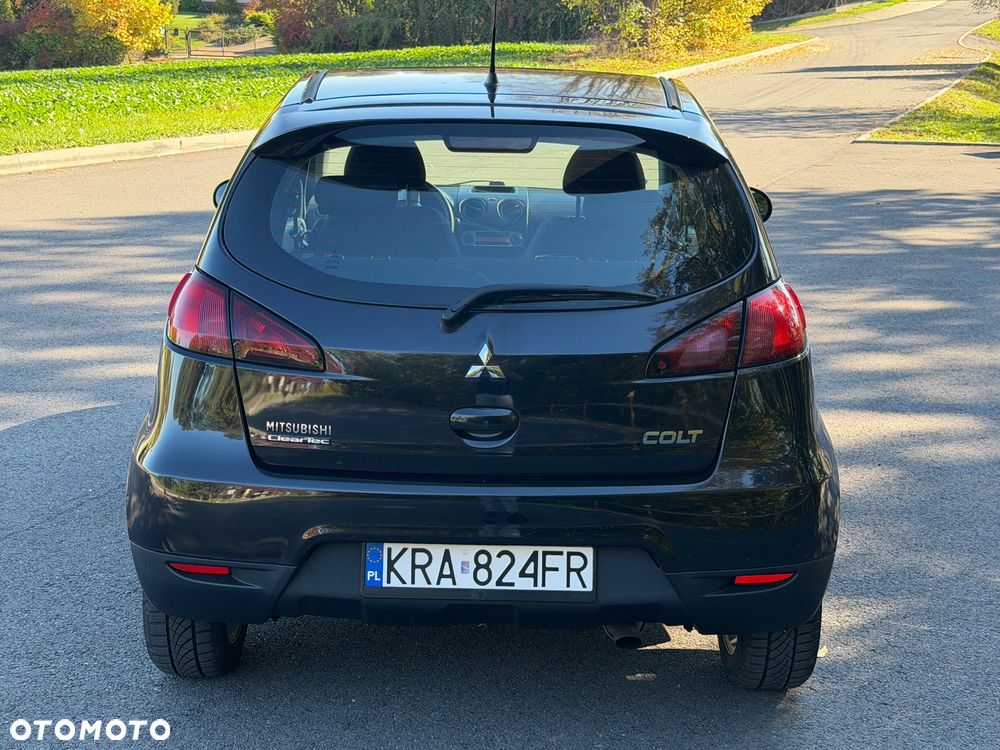 Mitsubishi Colt - 4
