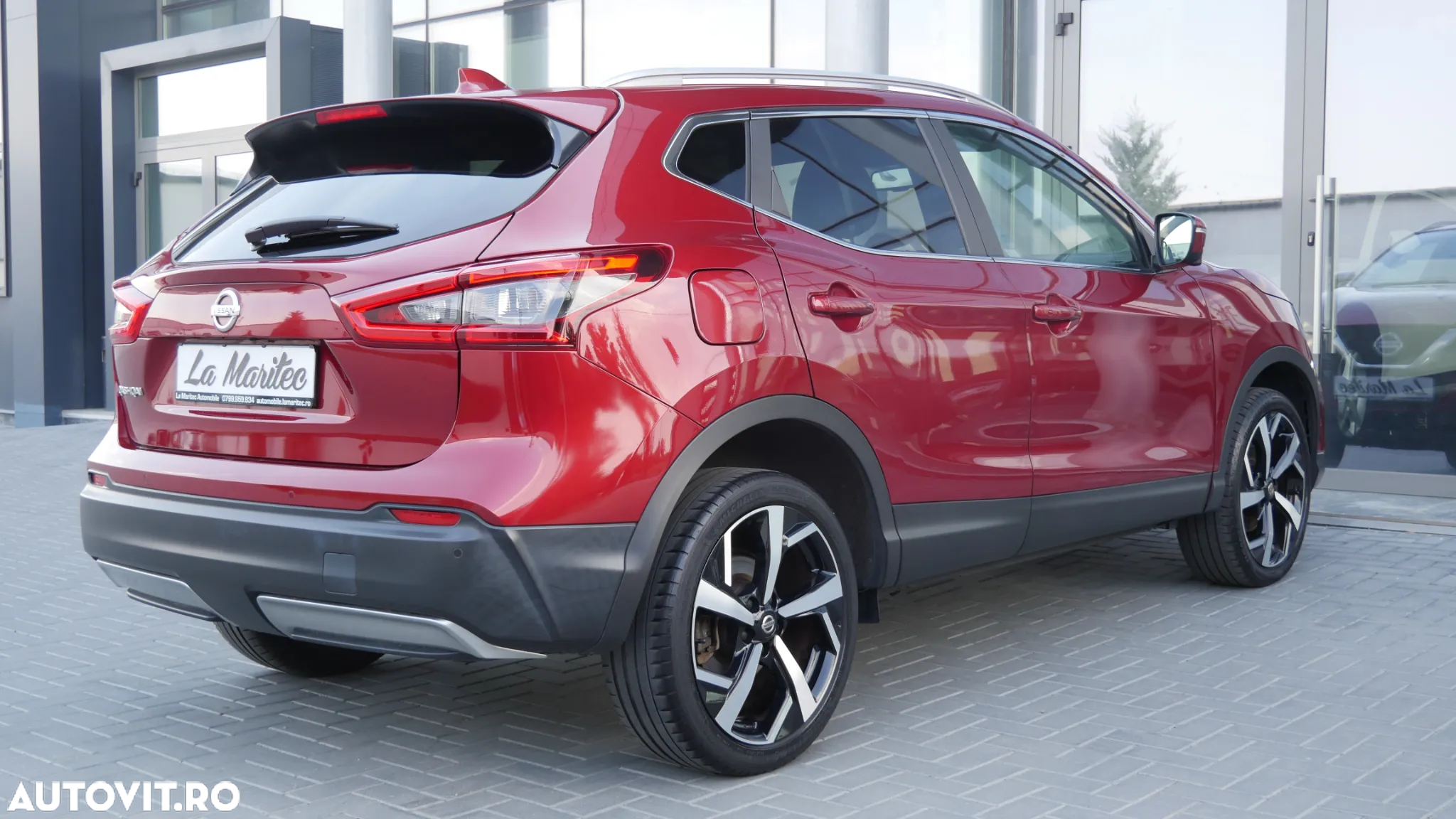Nissan Qashqai 1.3 DIG-T TEKNA - 9