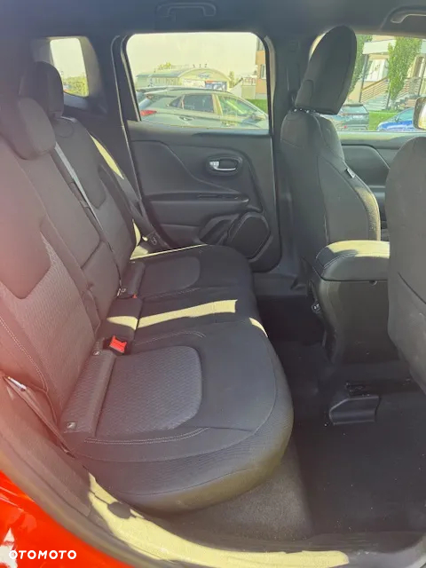 Jeep Renegade - 15