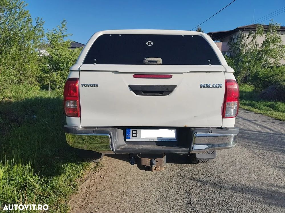 Toyota Hilux 4x4 Double Cab M/T Style - 18