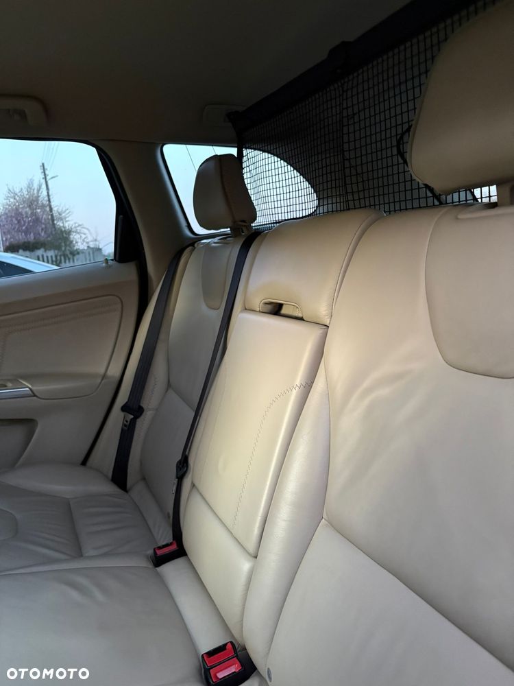 Volvo XC 60 - 20