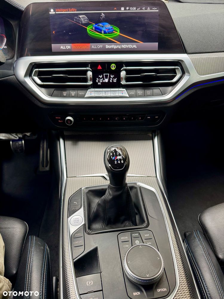 BMW Seria 3 318d M Sport - 27