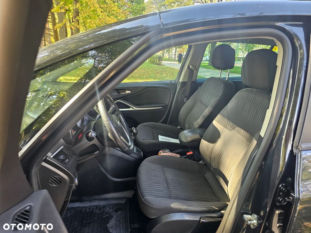 Opel Zafira Tourer 1.4 Turbo Business Edition - 16