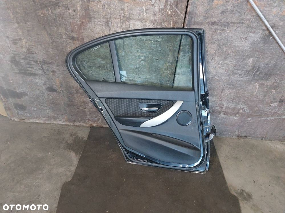 DRZWI KOMPLETNE LEWY TYŁ BMW F30 - 6