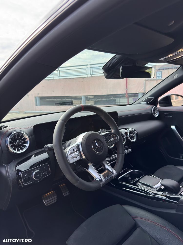 Mercedes-Benz CLA AMG 45 S 4Matic+ AMG Speedshift 8G-DCT - 17