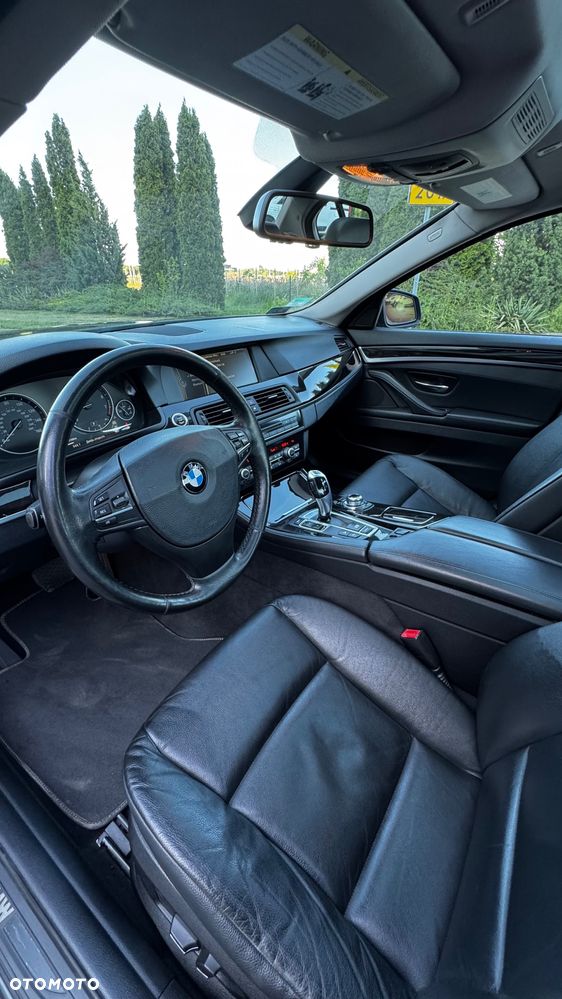 BMW Seria 5 528i xDrive Luxury Line - 6