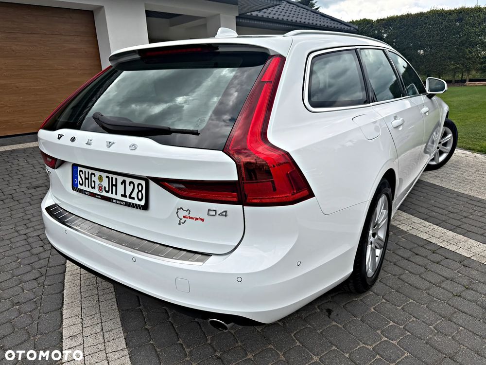 Volvo V90 D4 Geartronic Momentum - 15