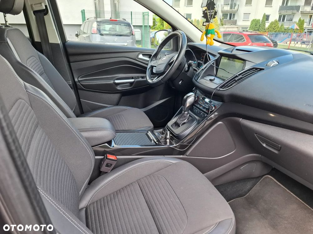 Ford Kuga - 9