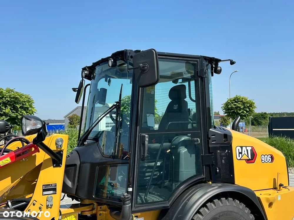 Caterpillar 906 - 19