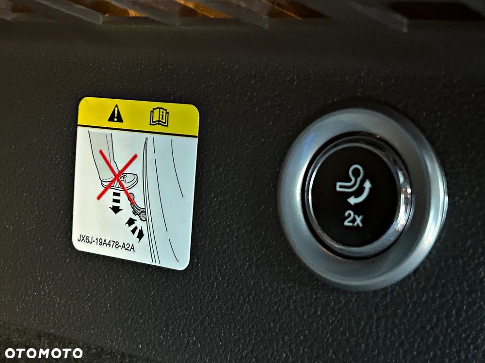 Ford Kuga 2.0 TDCi 4x4 ST-Line - 39