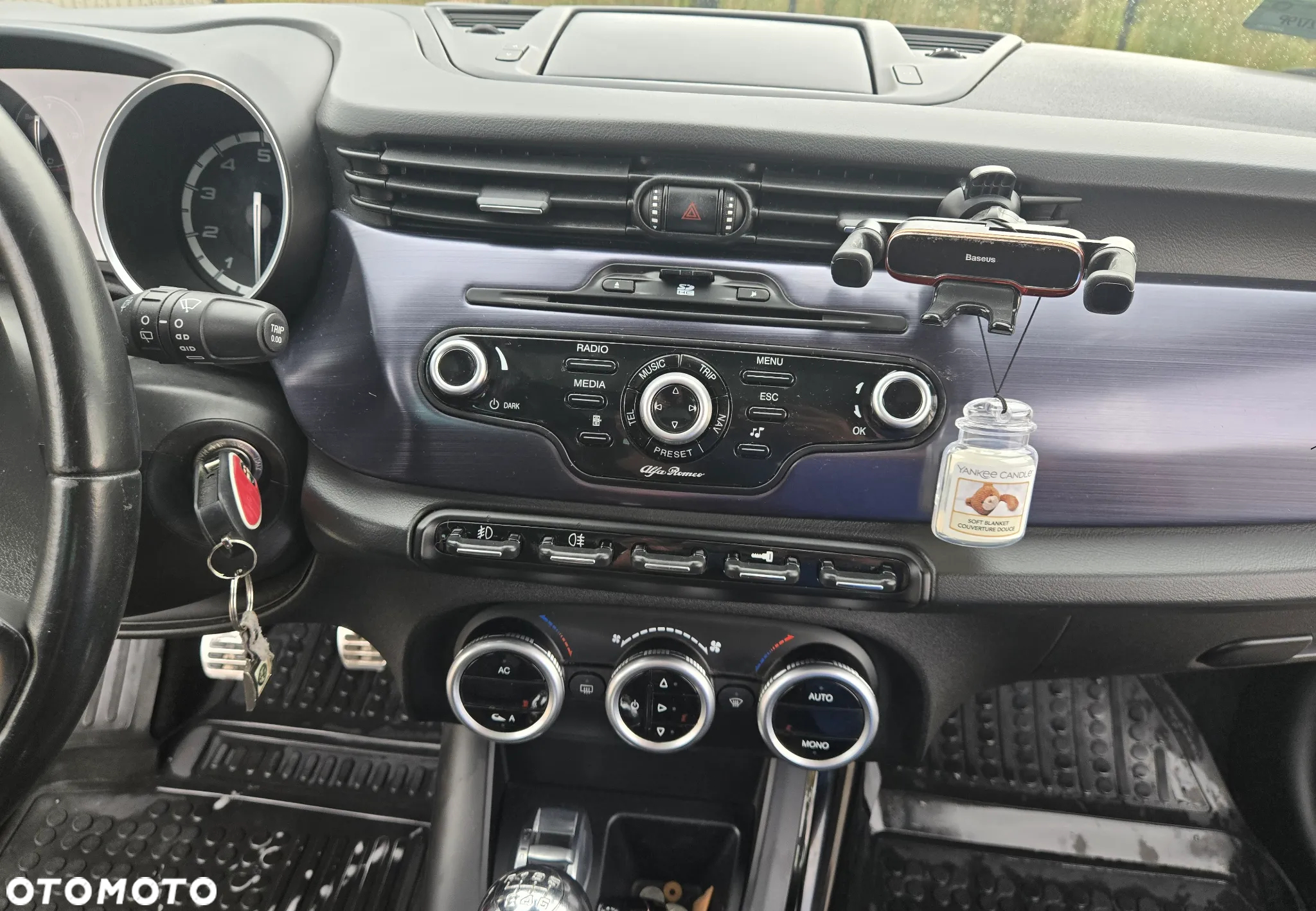 Alfa Romeo Giulietta 1750 TBi Quadrifoglio Verde - 4
