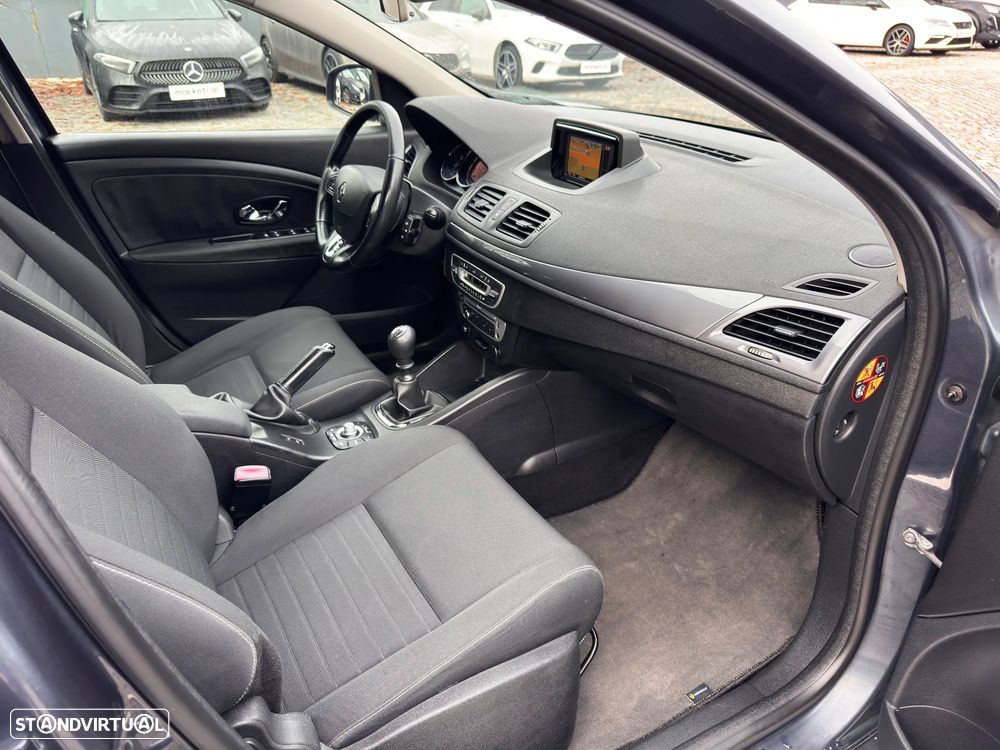 Renault Mégane Sport Tourer 1.5 dCi Limited - 25