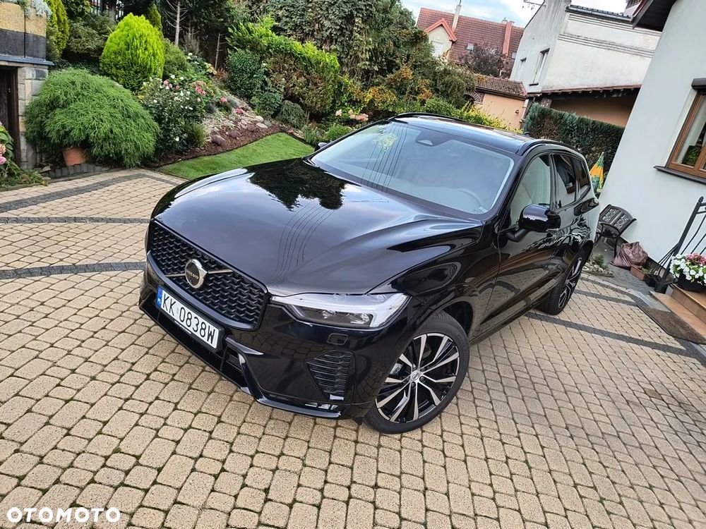 Volvo XC 60 B5 B AWD Ultra Black Edition - 2