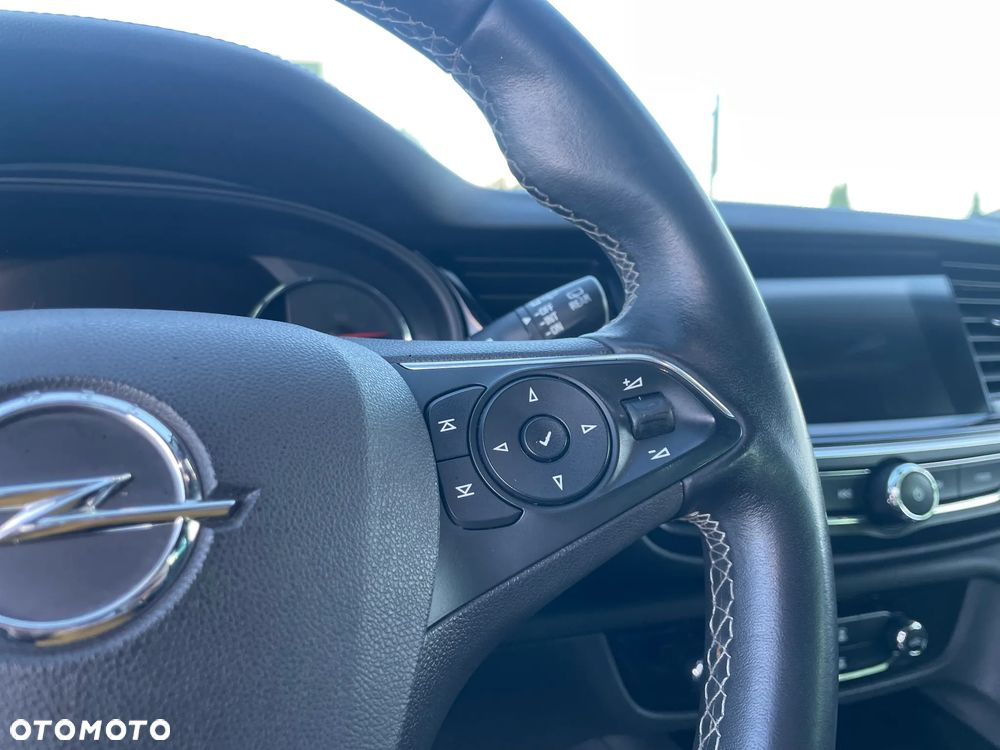 Opel Insignia - 12