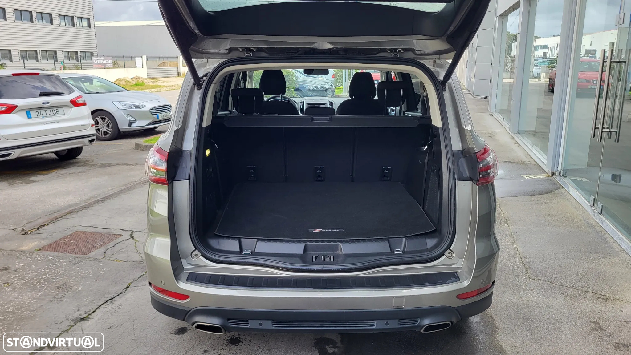 Ford S-Max 2.0 TDCi Titanium - 9