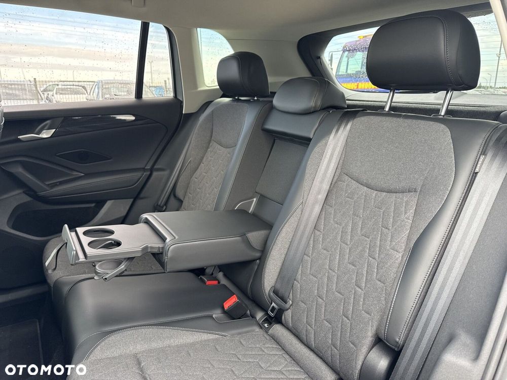 Volkswagen Tiguan - 17