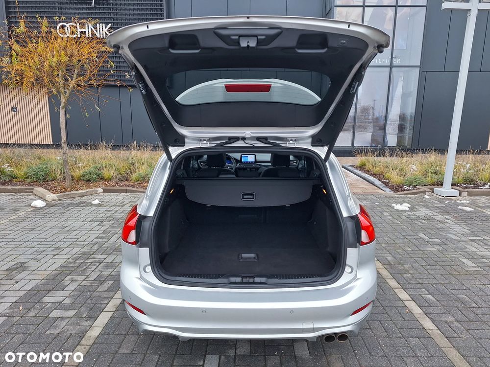 Ford Focus 1.5 EcoBoost ST-Line X - 16