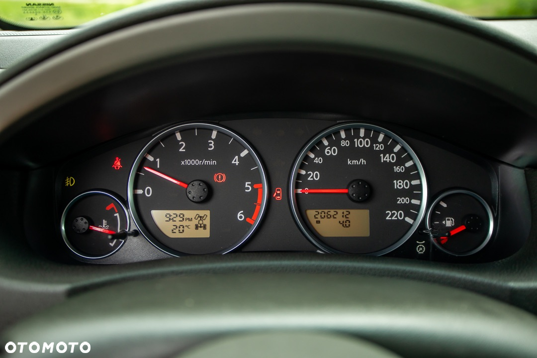 Nissan Pathfinder 2.5 D Platinum - 27