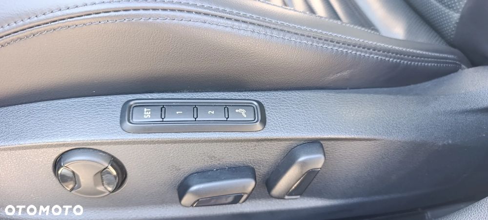 Volkswagen Passat - 21