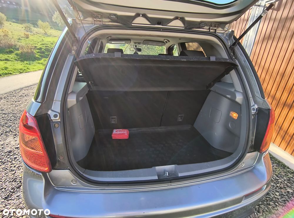 Suzuki SX4 1.6 GLX / Comfort - 39