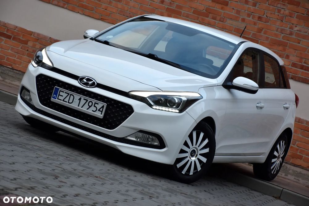 Hyundai I20 2017 photo 2