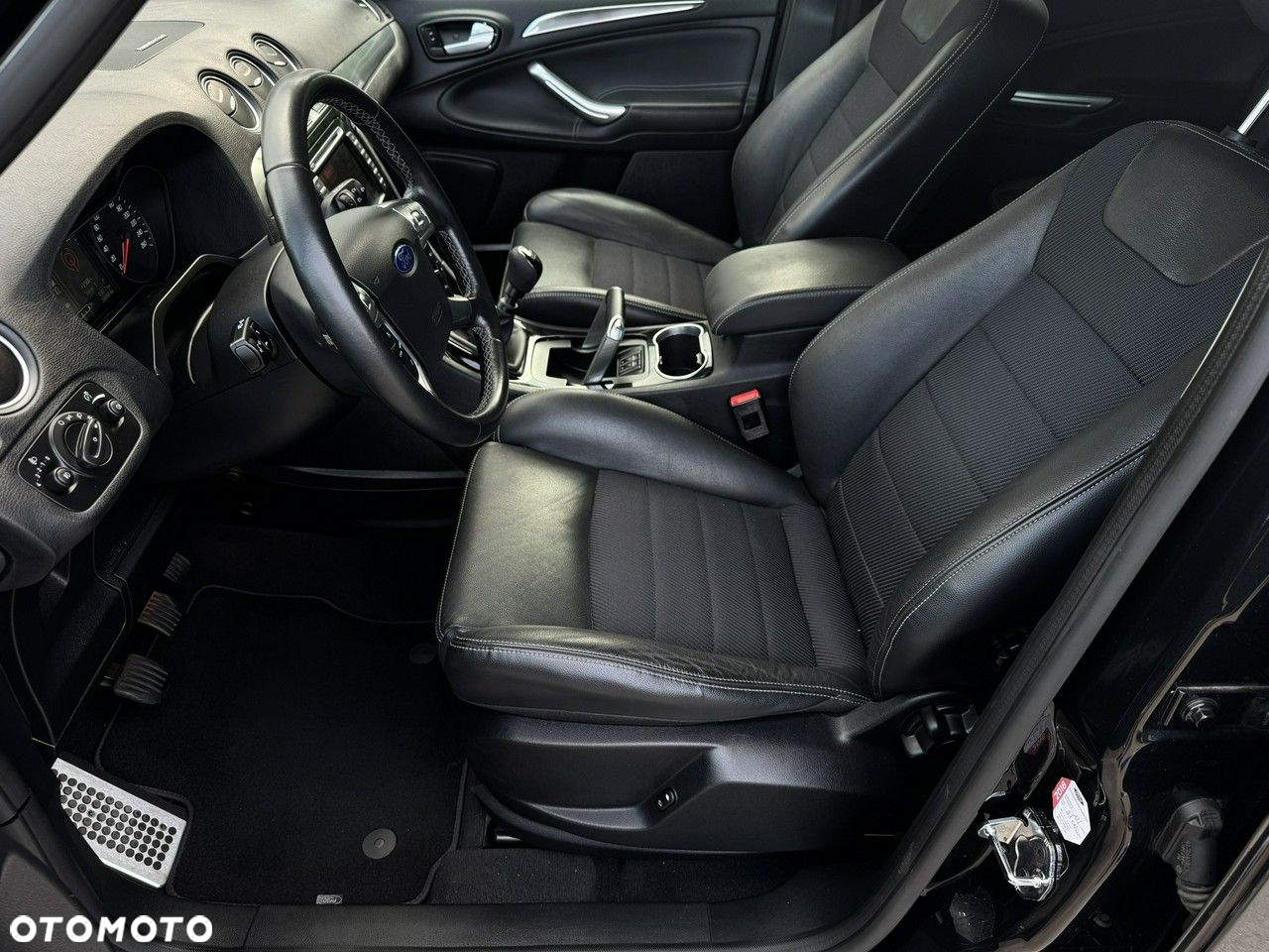 Ford S-Max - 18